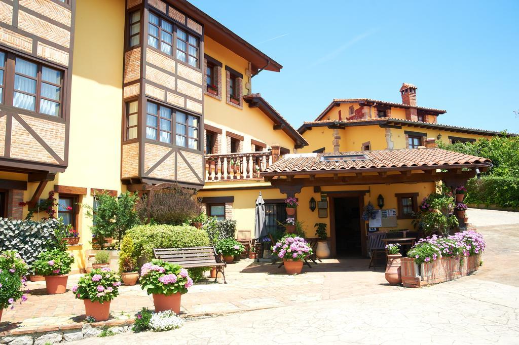 La Solana Montanesa Hotell Comillas Exteriör bild