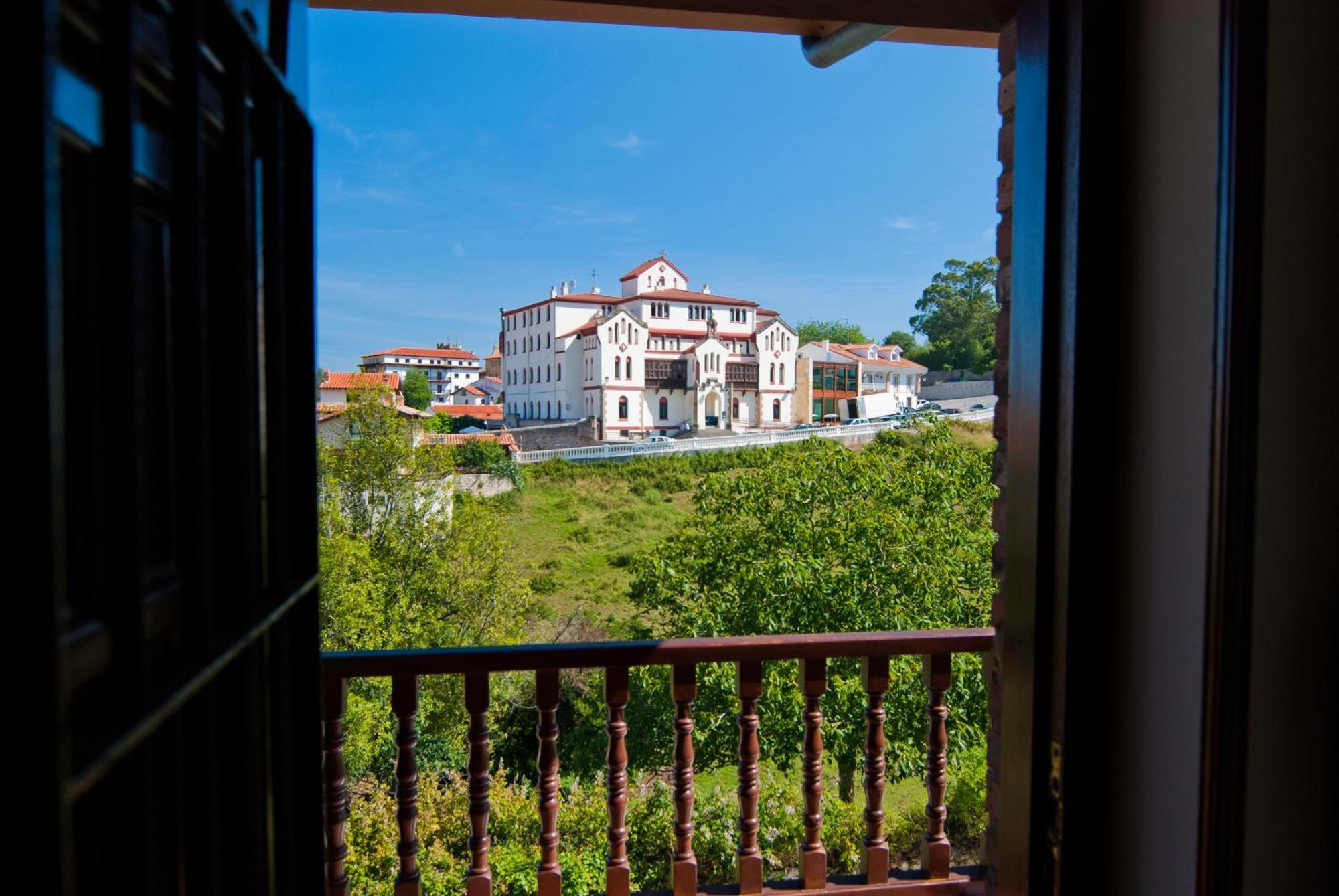 La Solana Montanesa Hotell Comillas Exteriör bild