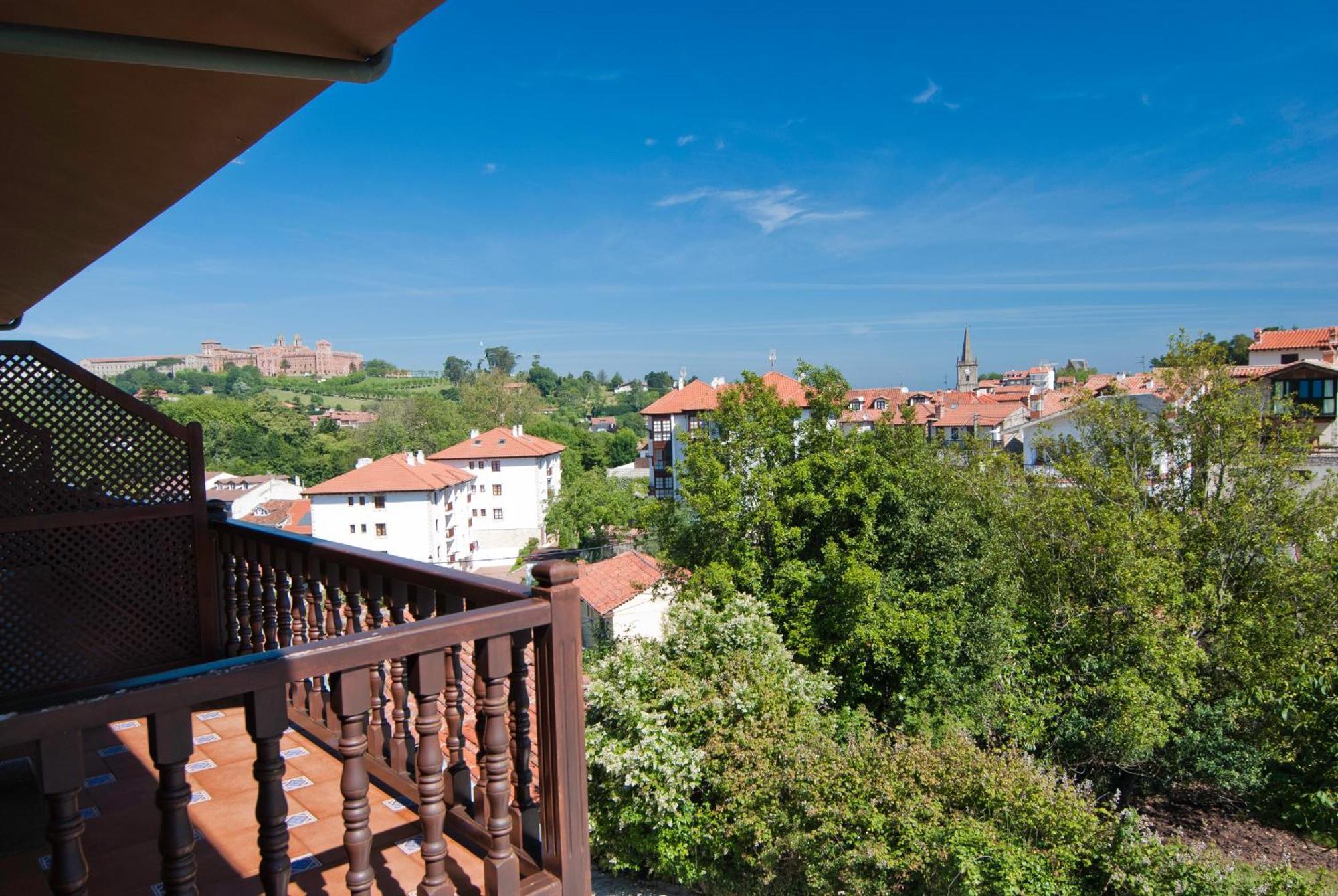 La Solana Montanesa Hotell Comillas Exteriör bild